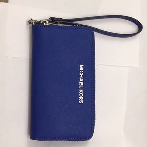 Michael Kors writstlet